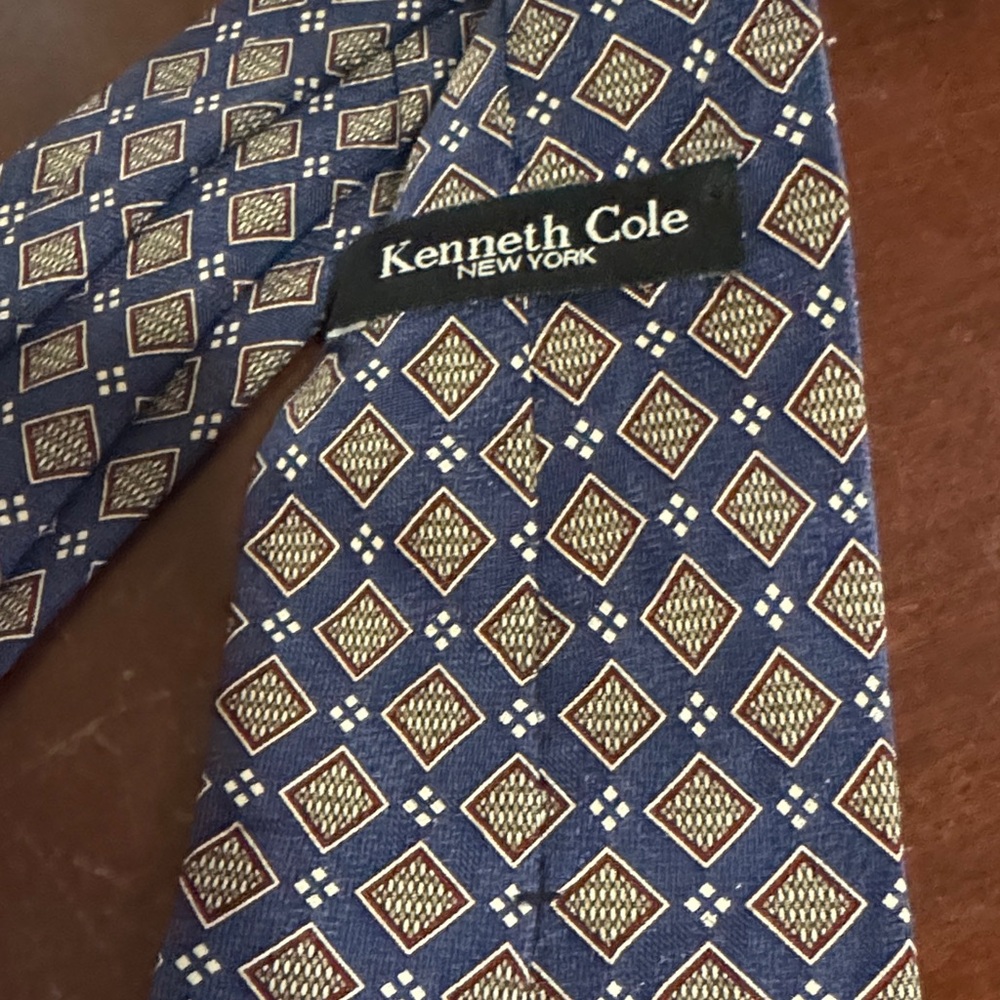Kenneth Cole Geometric Blue and Brown Tie